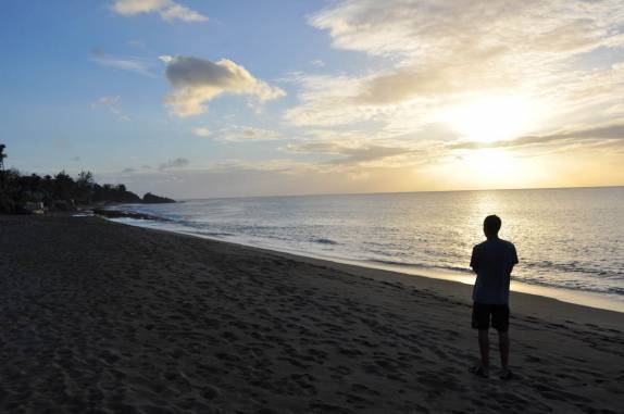 Magnífico pôr-do-dol em Great Courland Bay, região de Crownpoint, em Tobago